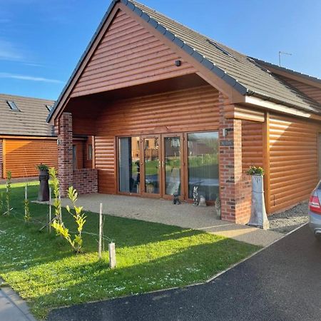 31 Cherry East Riding Of Yorkshire Hot Tub & Fishing Garton 外观 照片